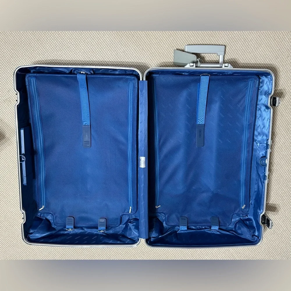 Rimowa Topas ALUMINUM 32